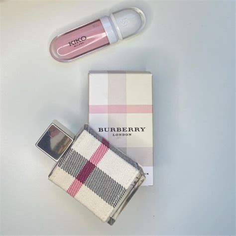 what does burberry london smell like